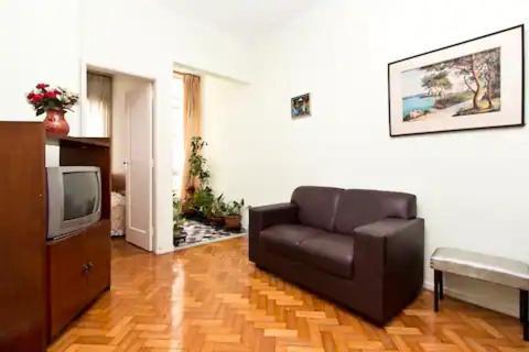 2 Quartos Copacabana Apartment