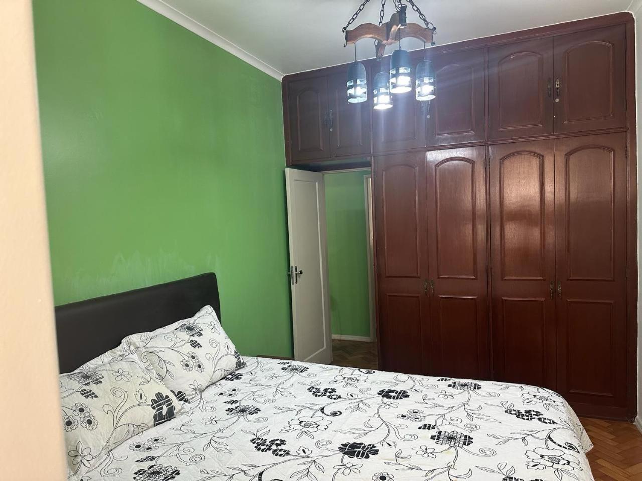 2 Quartos Copacabana Apartment *